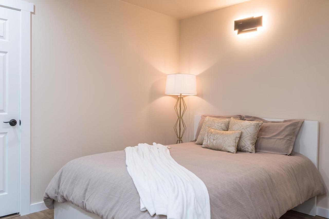 Beautiful Place With A Great Location, Free Parking, Wifi & Large Tv. Federal Way Esterno foto