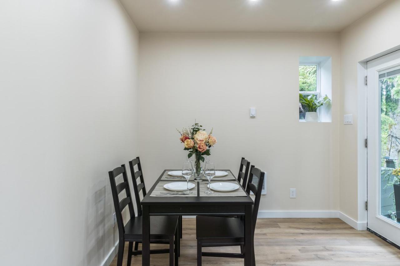 Beautiful Place With A Great Location, Free Parking, Wifi & Large Tv. Federal Way Esterno foto
